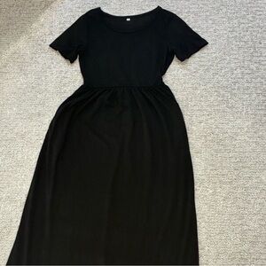 EUC Elegant Black Maxi Dress